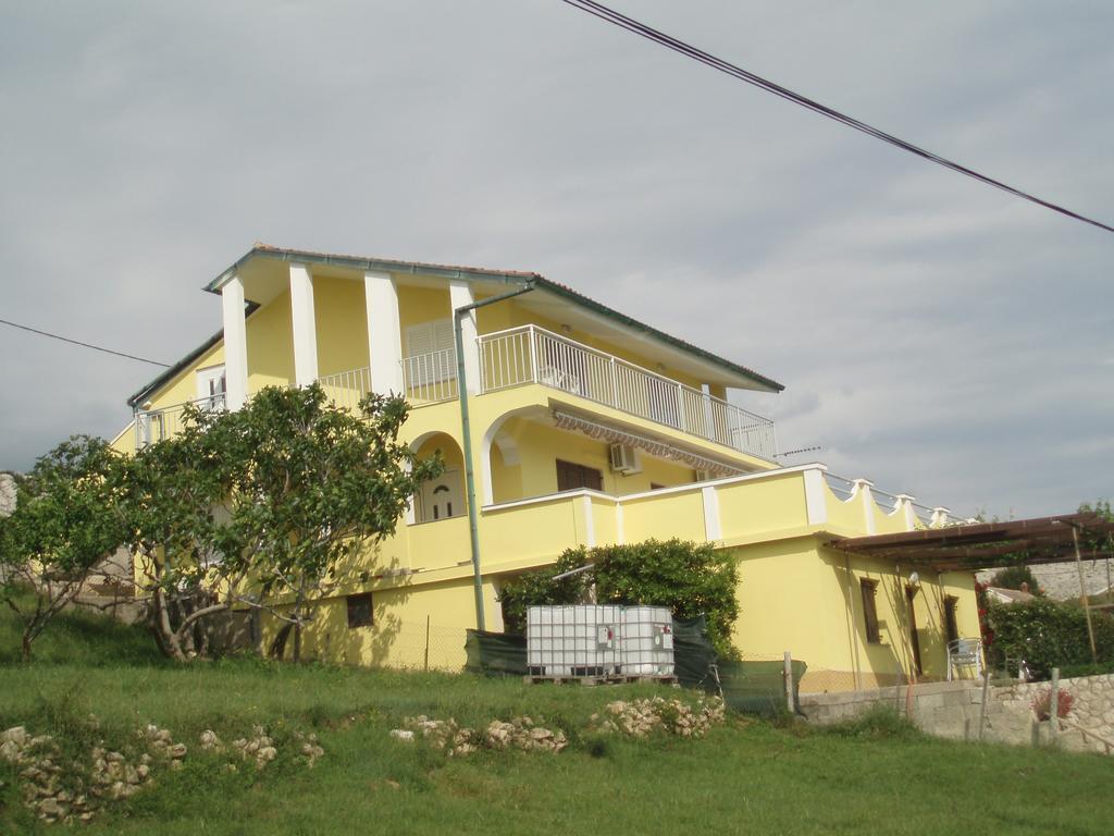 Apartments Roza Miškovići Bagian luar foto