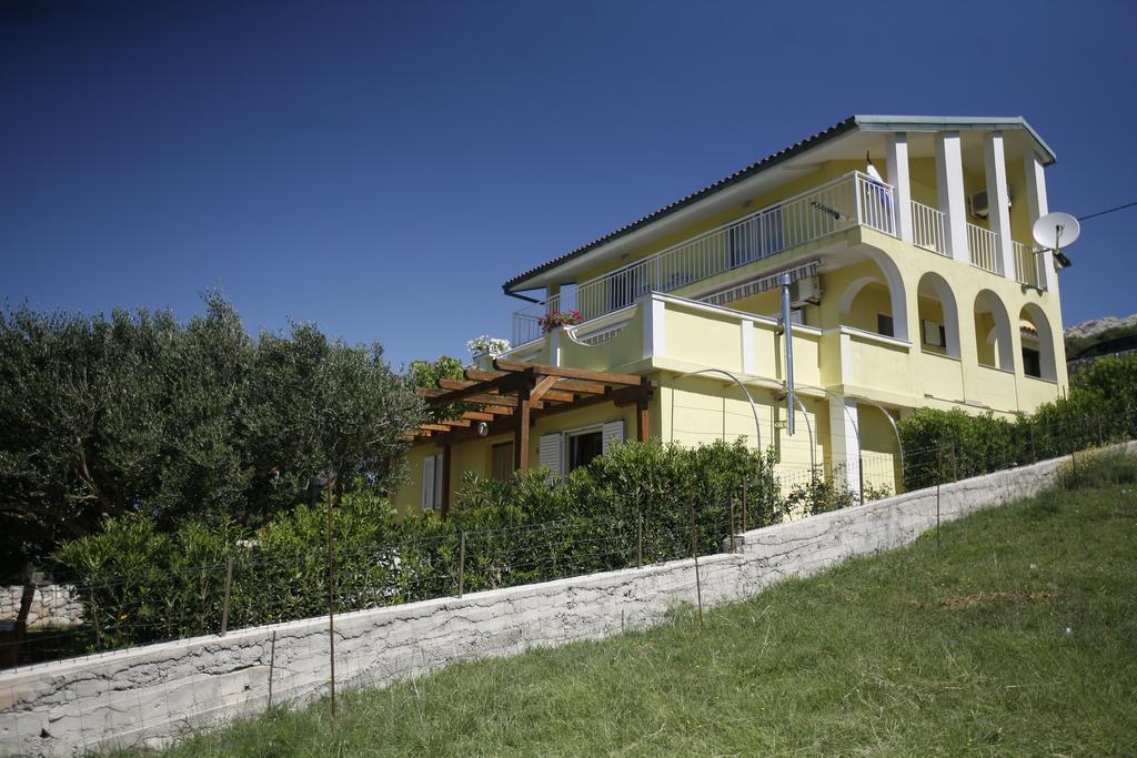 Apartments Roza Miškovići Bagian luar foto
