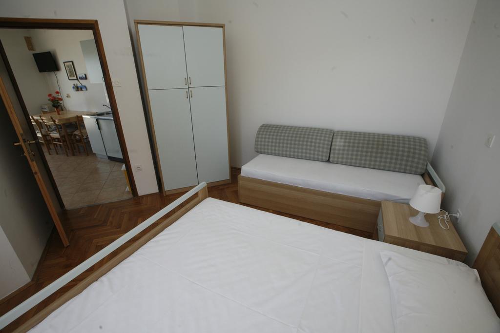 Apartments Roza Miškovići Bagian luar foto