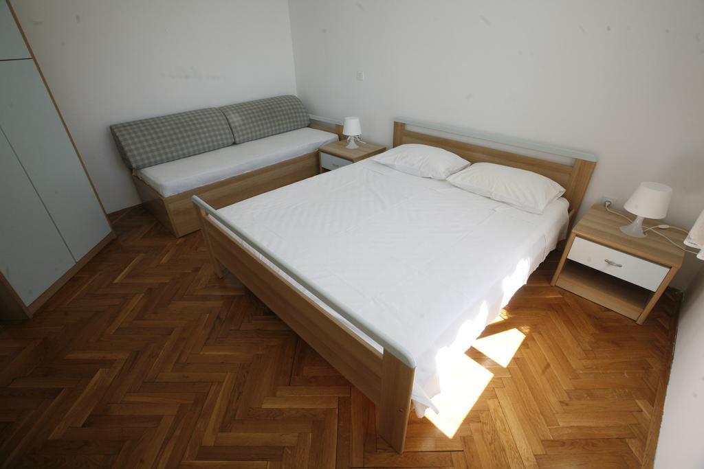 Apartments Roza Miškovići Bagian luar foto