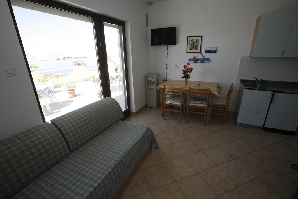 Apartments Roza Miškovići Bagian luar foto