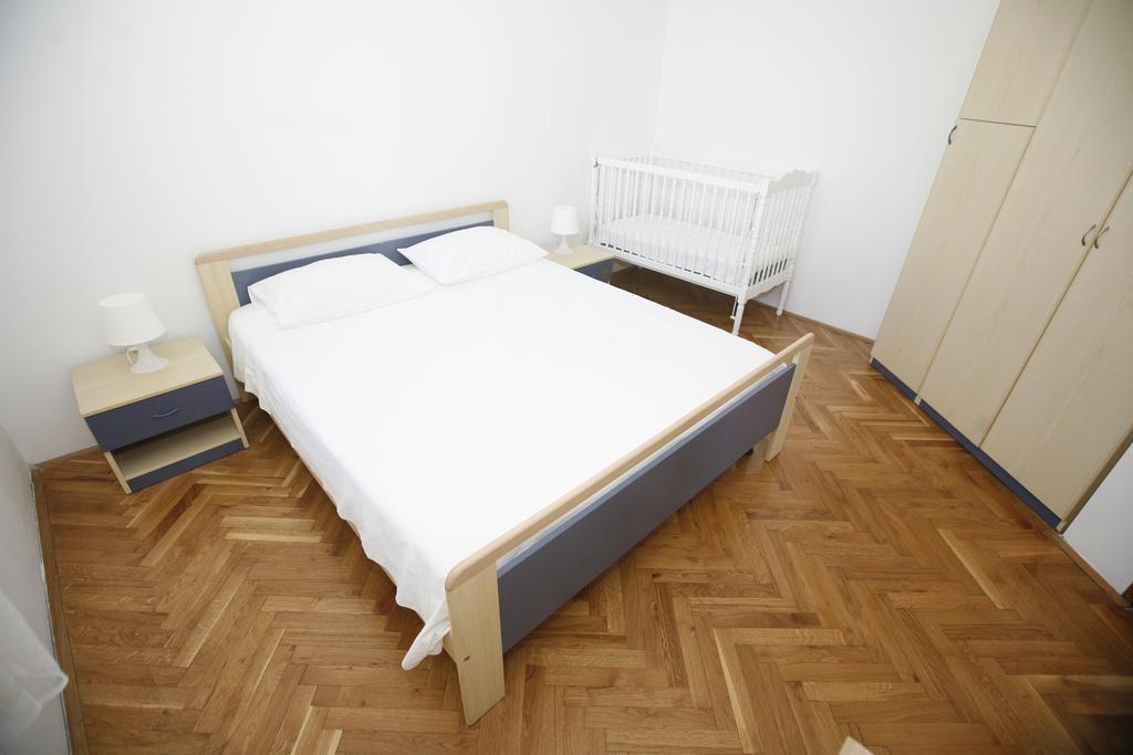 Apartments Roza Miškovići Bagian luar foto